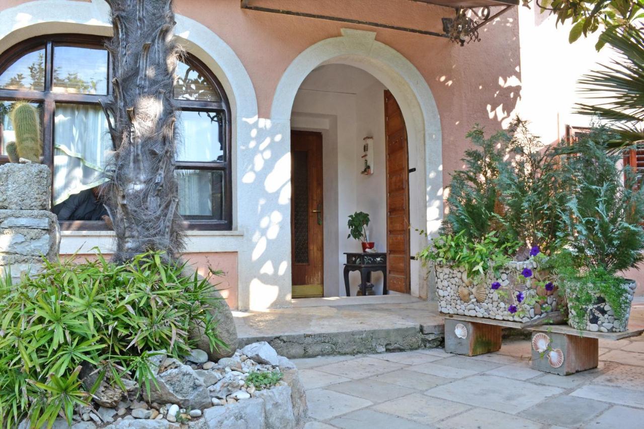 Apartments With A Parking Space Veli Losinj, Losinj - 8029 Exterior foto
